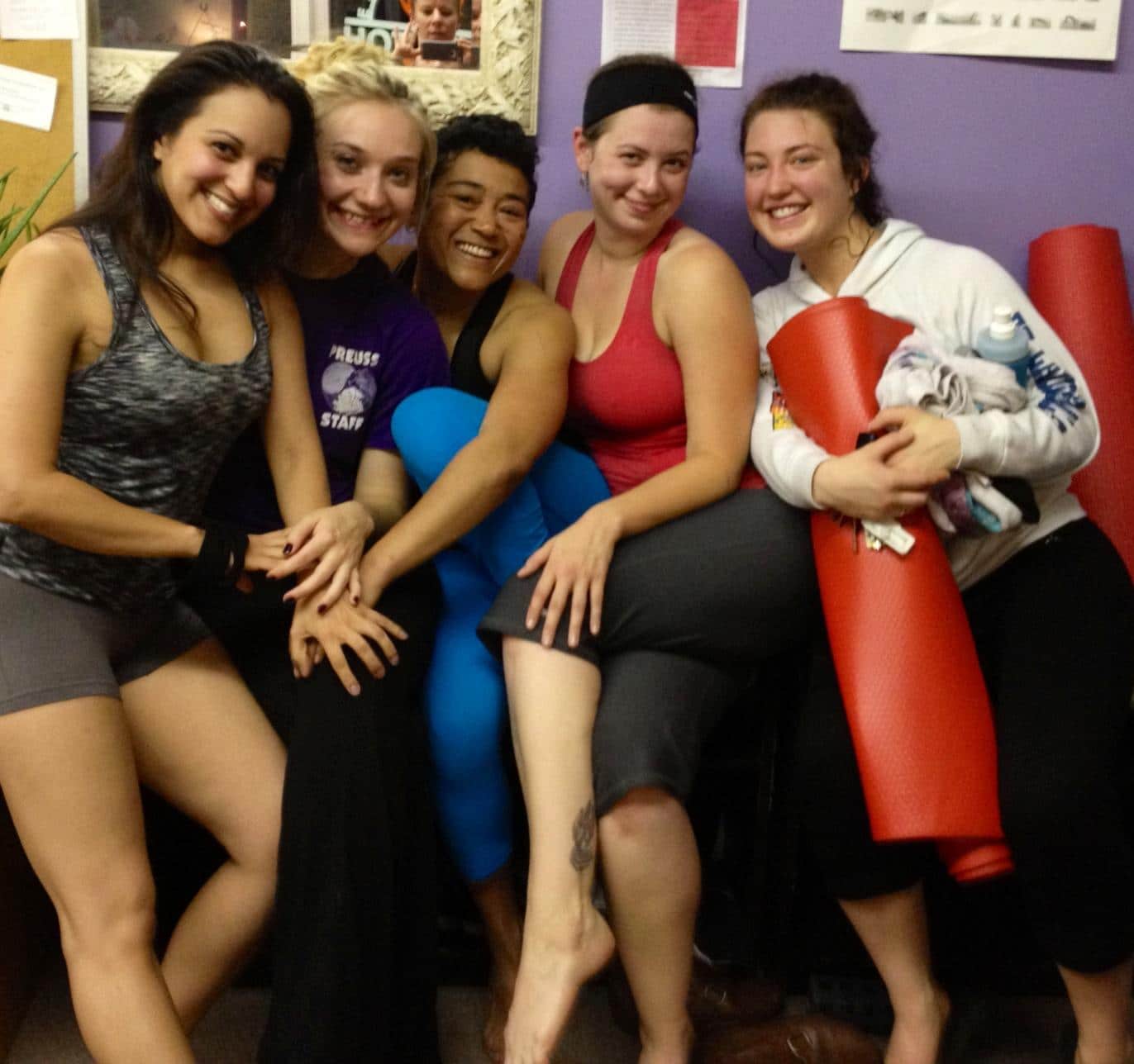 Fundraiser Yoga Class To Help Yoga Teachers Skydive For